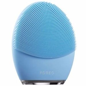 FOREO LUNA 2 | Face Cleanser for Combination Skin